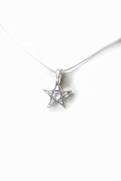 Klára Bílá Jewellery Dámský Minimalistický Náhrdelník Pentagram 40-45cm, Stříbro 925/1000