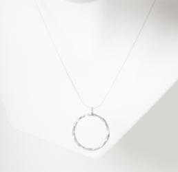 Klára Bílá Jewellery Dámský Stříbrný Náhrdelník Implicate Kroužek 40-45cm