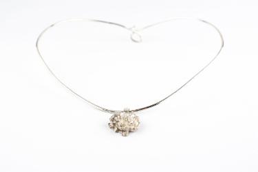 Klára Bílá Jewellery Dámský Stříbrný Náhrdelník Obruč Pulsatilla S Květinou 40-45cm