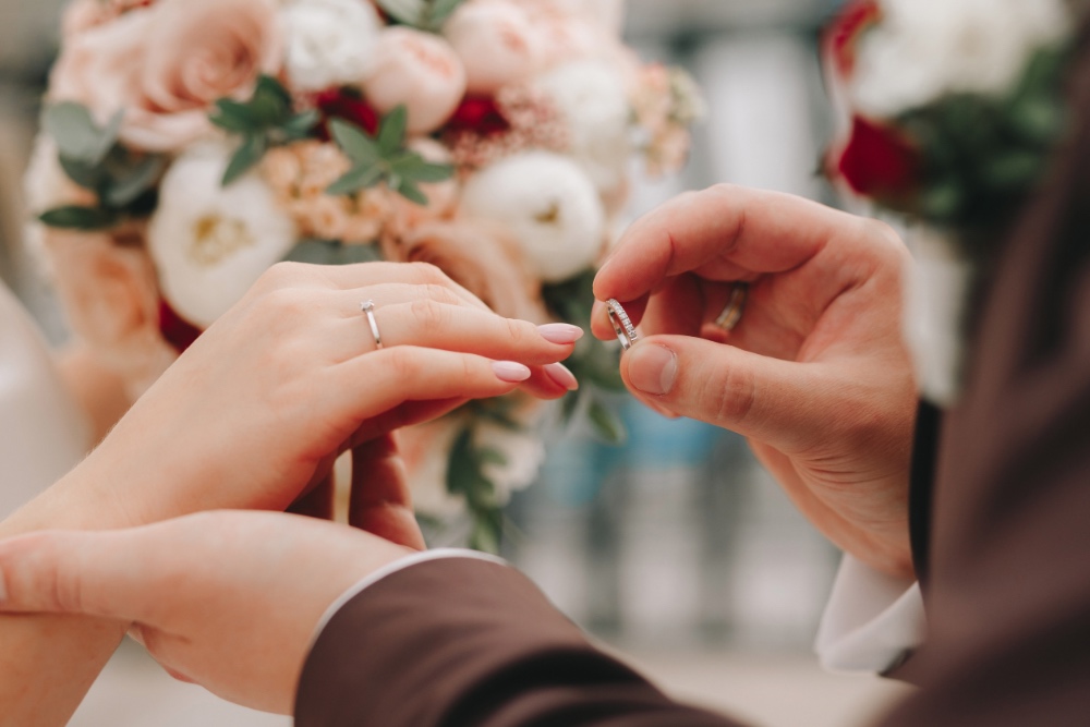 Snubní prsteny – jak si vybrat ty pravé? Kompletní průvodce jejich nákupem